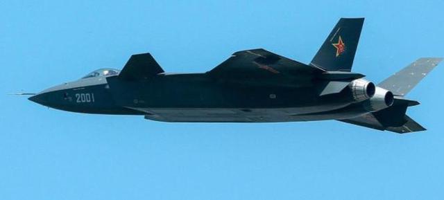 殲20最新型號原型機，天空中的奇遇探索