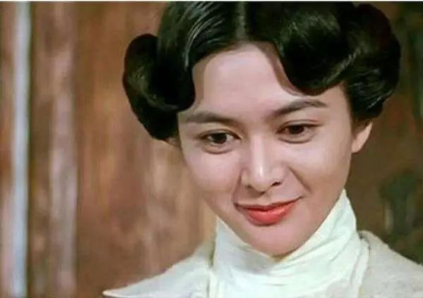 香港演員關山，銀幕到心靈之旅，自信與成就感的蛻變之路