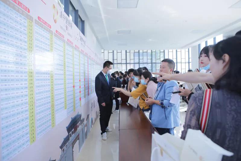 最新養(yǎng)生書，友情、家庭與小確幸的故事