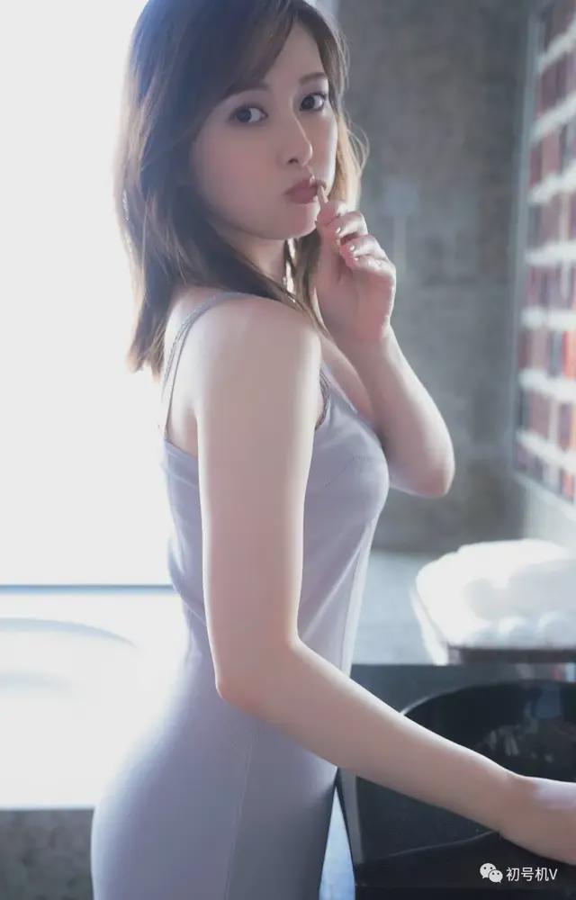 最新美女寫真,最新美女寫真，探索自然美景的旅行，尋找內(nèi)心的平靜