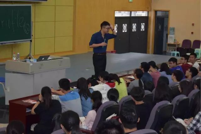 高中生演講比賽視頻，展現(xiàn)多元自我能力的舞臺(tái)