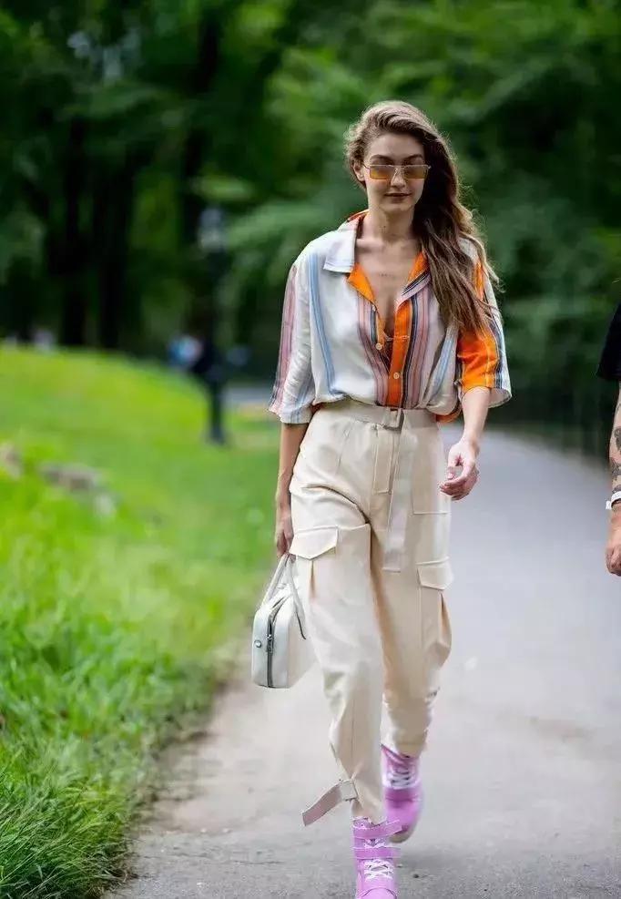 不火的男明星，星光黯淡背后的故事