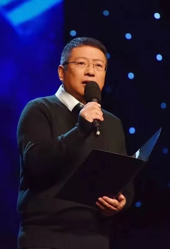 配音演員馬海燕，聲音魔法與美食秘境的交織故事