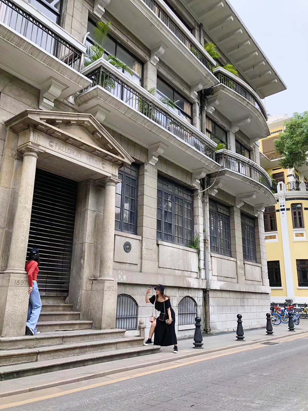 廣州新街景，友情的色彩與家的溫馨氛圍展現(xiàn)