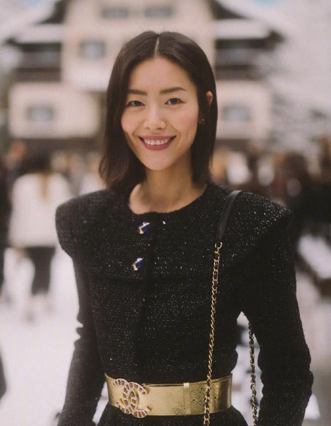 劉雯的短發(fā)魅力之旅，造型之旅展現(xiàn)獨特風采