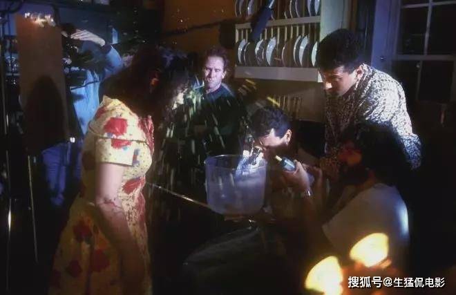 電影之夜，友情與回憶的碰撞，慎入十大特別黃的電影推薦（涉及敏感內容）