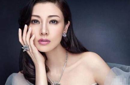 揭秘科技巨頭女明星，前沿科技產(chǎn)品體驗(yàn)與奢華生活揭秘