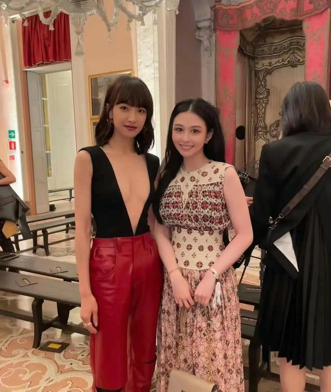 女明星內(nèi)褲照的秘密，小巷深處的時(shí)尚寶藏探索