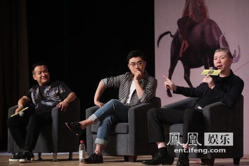 干B電影，高科技觀影新體驗(yàn)，引領(lǐng)未來(lái)電影風(fēng)潮