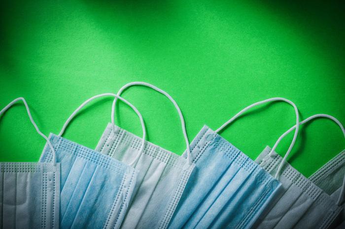 口罩最新產(chǎn)能揭秘，小巷深處的生產(chǎn)力量與神秘面紗