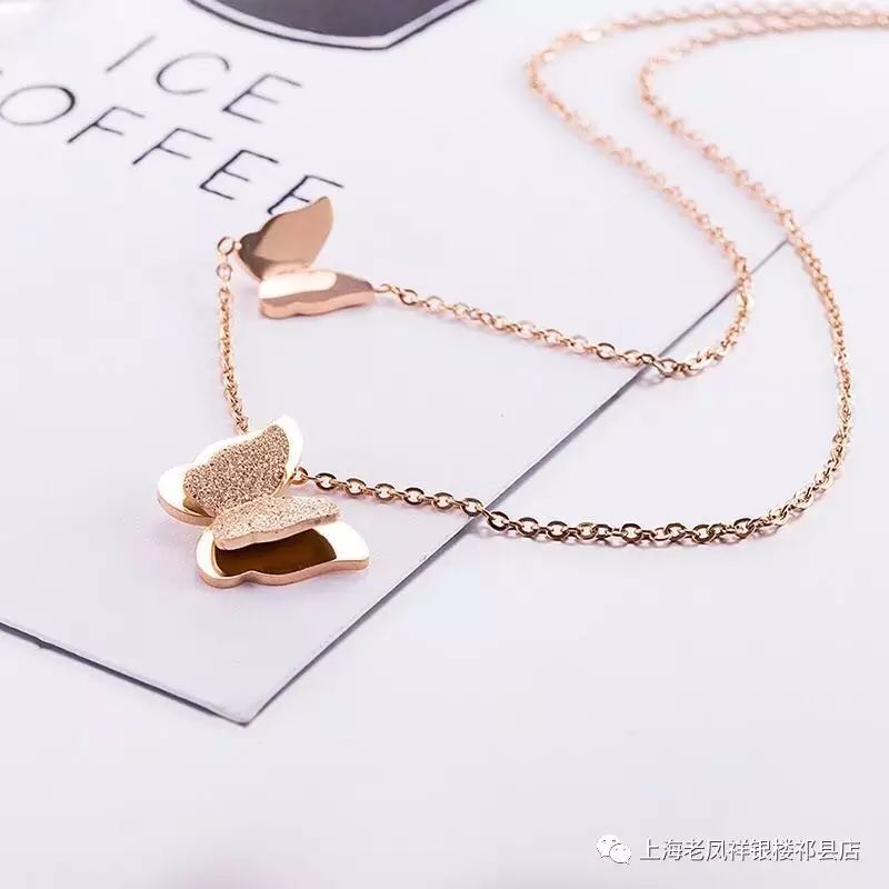 老鳳祥新款金項(xiàng)鏈，友情的紐帶，家的溫馨之選