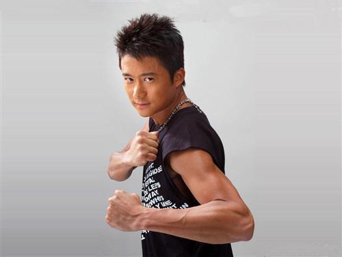 武術(shù)冠軍演員的成長(zhǎng)之路，學(xué)習(xí)并精通武術(shù)技能的秘訣