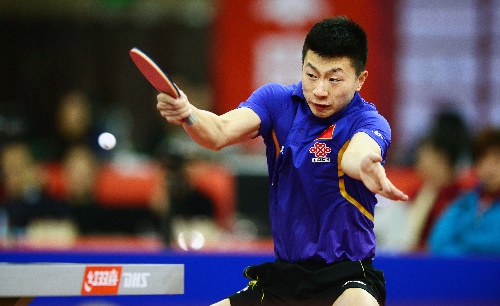 馬龍乒乓球巨星風(fēng)采與奮斗瞬間，賽場上的奮斗照片記錄馬龍風(fēng)采