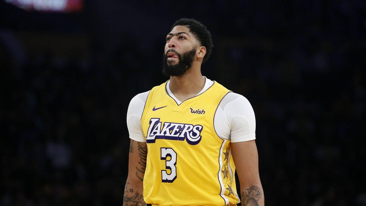 詹姆斯最新數(shù)據(jù)排行，變化、學(xué)習(xí)與自信的力量展現(xiàn)風(fēng)采