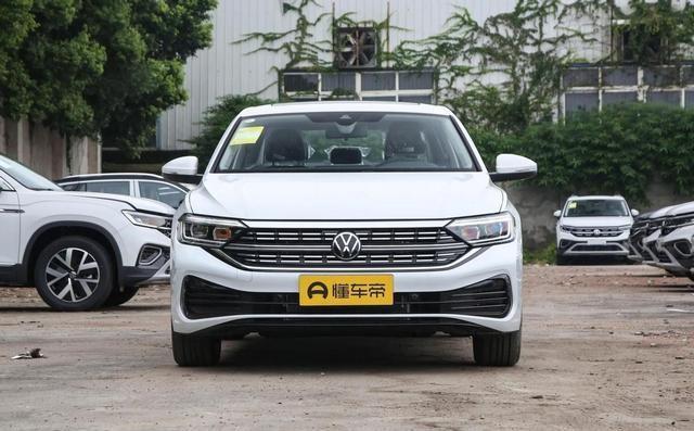 小巷深處的汽車樂園，最新汽車報價，洞悉未來汽車市場趨勢（2025年）