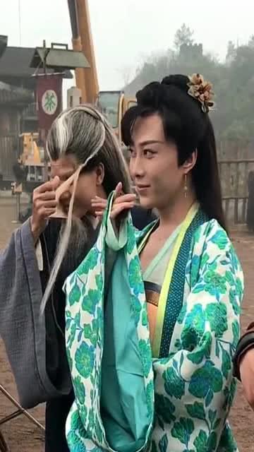 揭秘最新易容術(shù)，化妝藝術(shù)的魅力與技巧探索