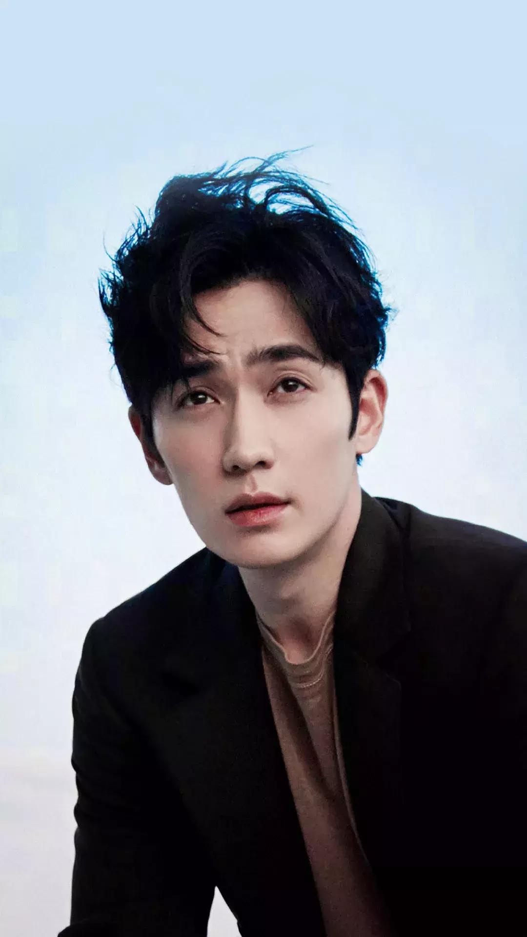 朱一龍，踏遍自然美景，尋覓內(nèi)心寧靜的旅程