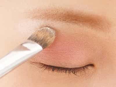 最新彩妝手法揭秘，小巷深處的彩妝秘境探索