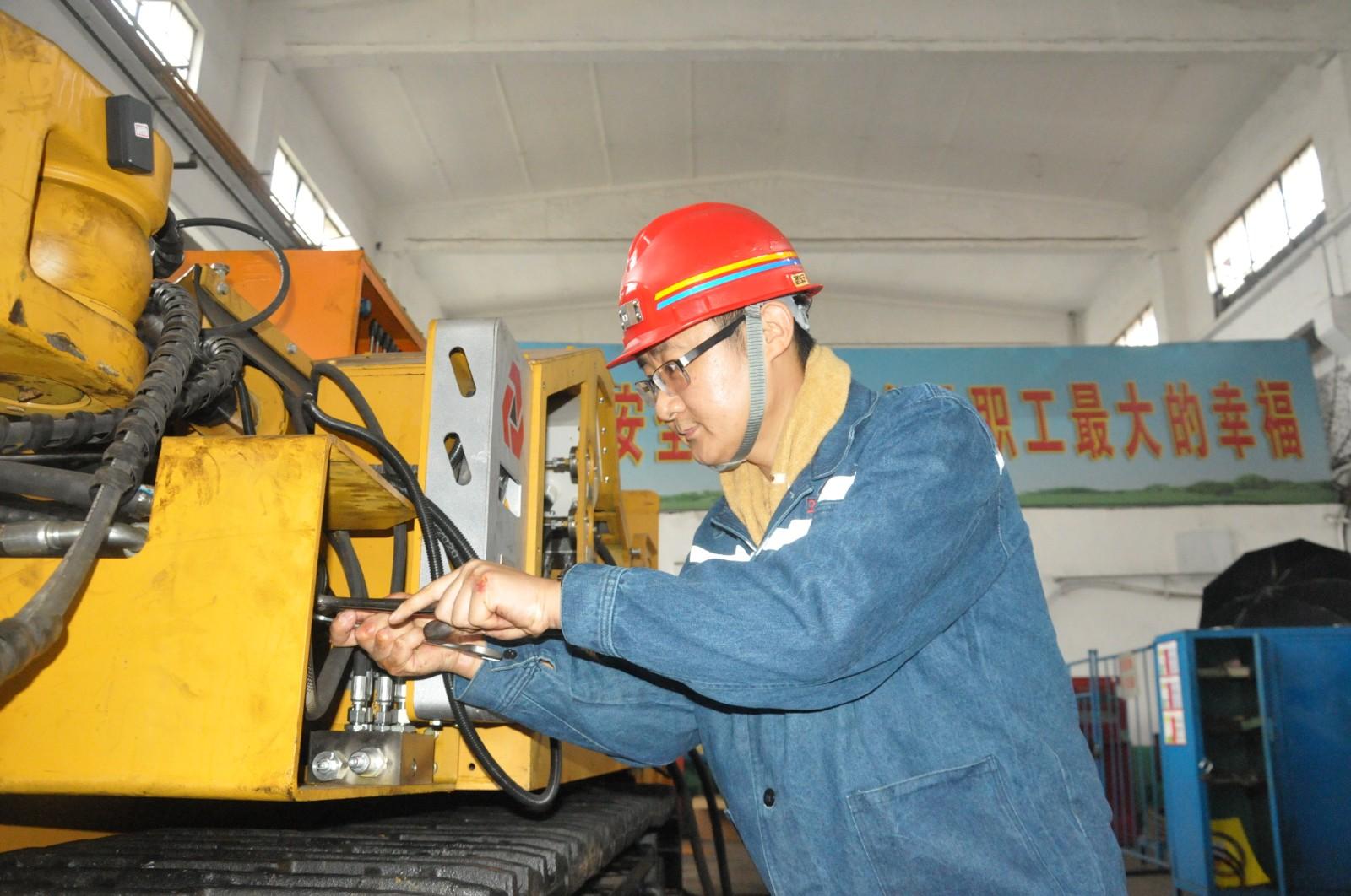 革新礦山開采技術(shù)的先鋒，最新綜掘機介紹與探索