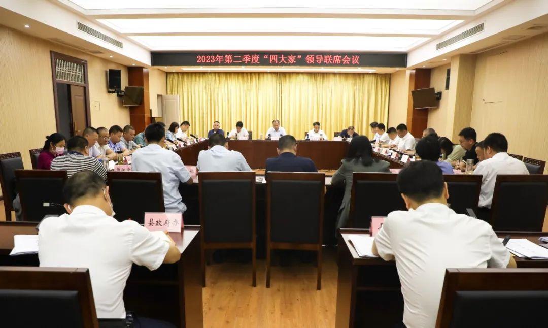 肖吉武，城市中的溫情時(shí)光日常