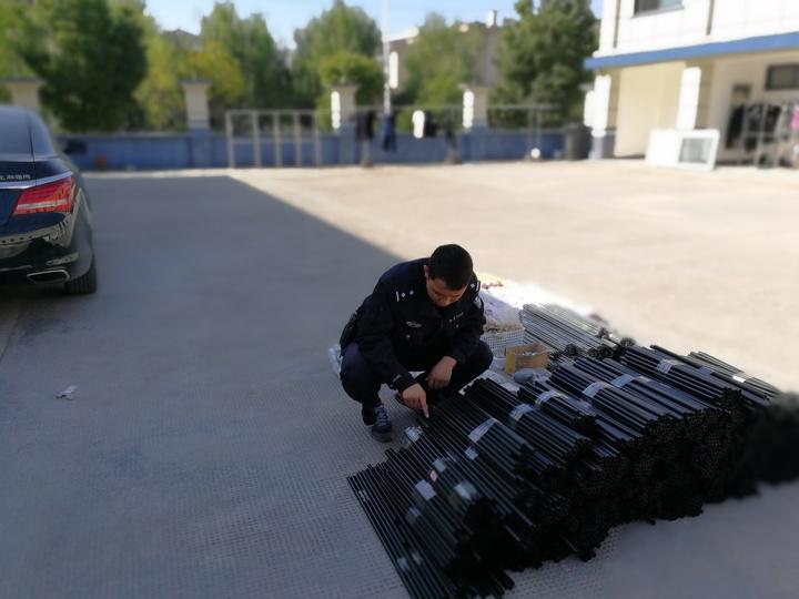 揭秘網(wǎng)絡(luò)販槍背后的神秘故事，小巷特色小店揭示最新消息