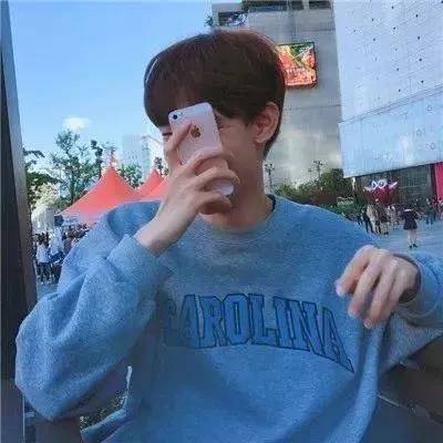 2025男生最新微信名字精選，勵(lì)志前行，與時(shí)代共舞