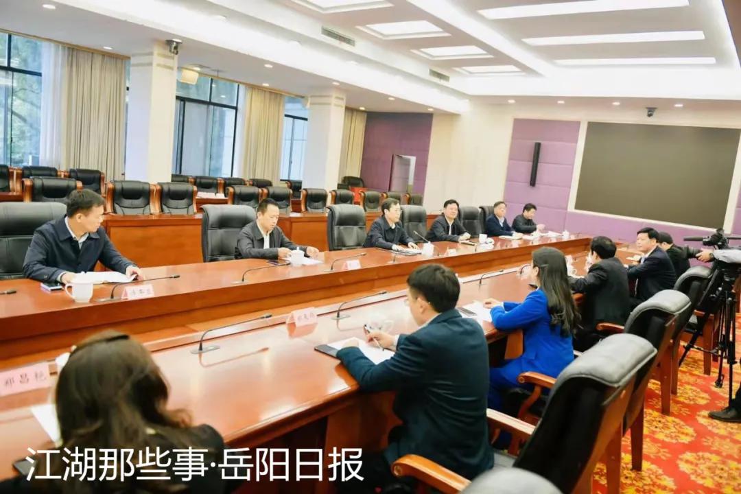 科倫藥業(yè)新疆最新動態(tài)，獨特風味小巷深處的消息