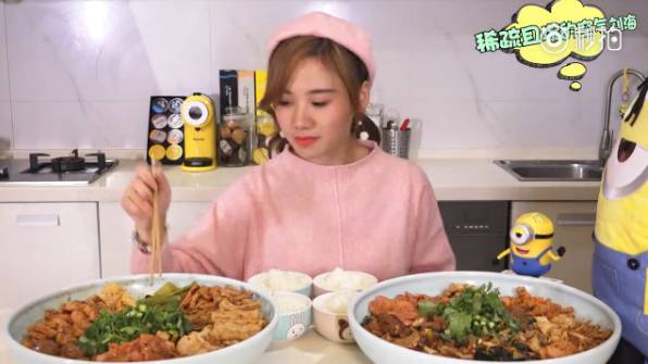 大胃王密子君最新視頻，食欲背后的網(wǎng)絡(luò)現(xiàn)象深度解析