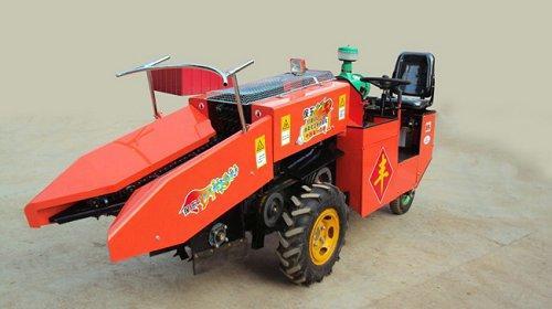 最新款玉米收割機技術革新與實際應用探討視頻專區(qū)揭秘！